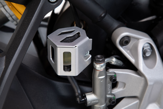 Protezione pompa freno per DUCATI SCRAMBLER 803 MONSTER 821 1200 SUPERSPORT 939 950