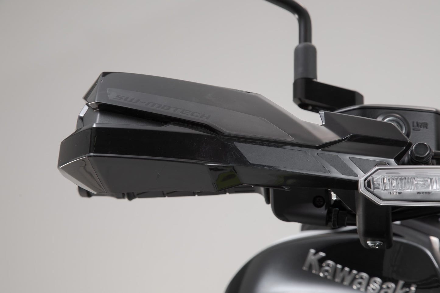 Kit supporto per paramani per DUCATI MONSTER 620