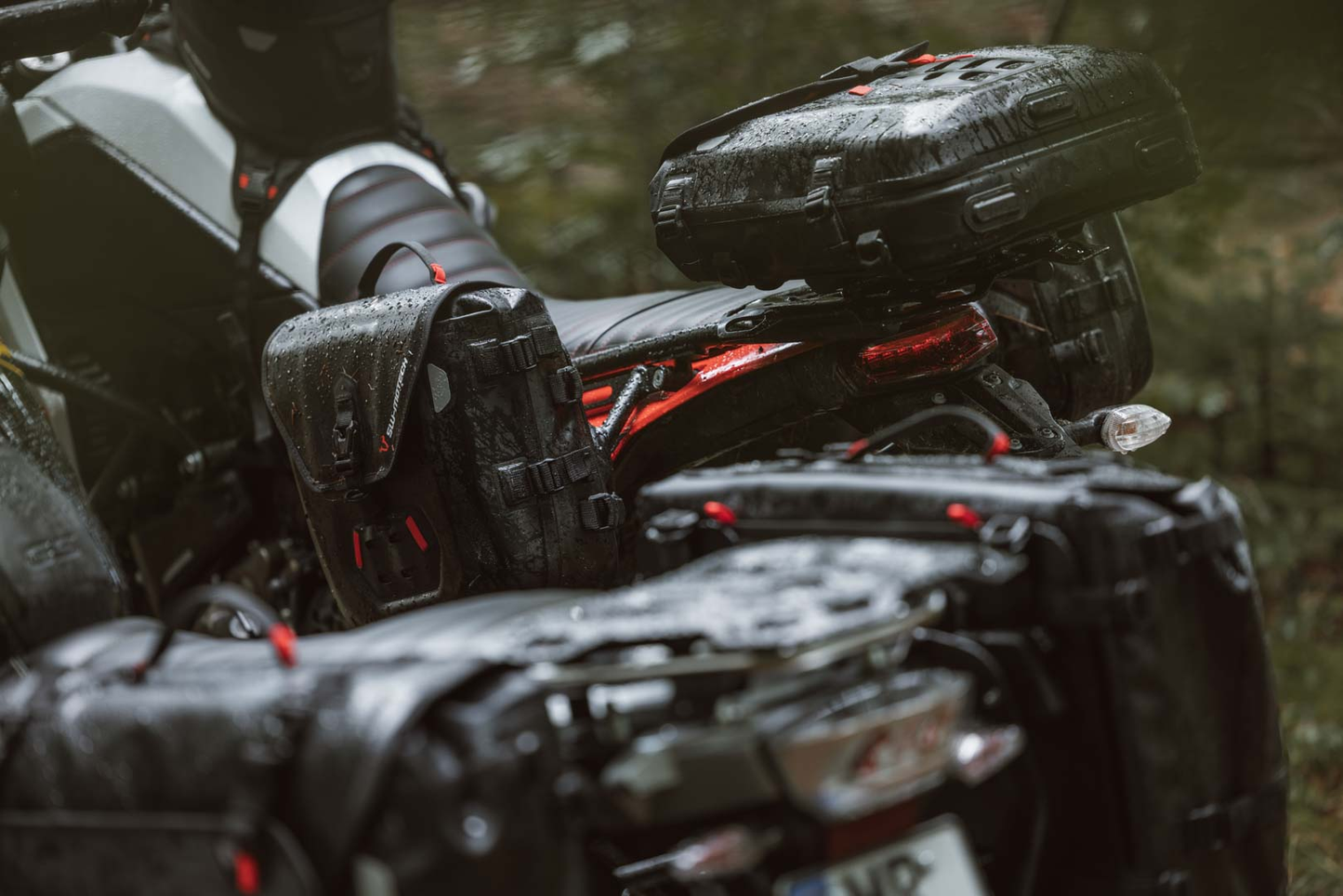 SysBag WP M con piastra di adattamento per DUCATI MULTISTRADA V2 950 V4 1200 1260 1200 950 MONSTER 797 1200SCRAMBLER 400 803 1100 SUPERSPORT 939 950