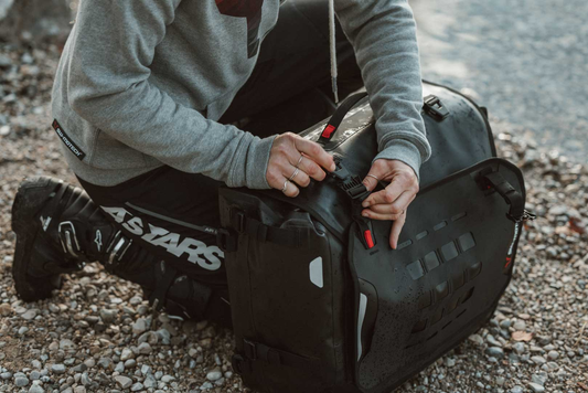 SysBag WP L con piastra di adattamento per DUCATI DESERT X 950 MULTISTRADA V2 950 V4 1200 950 1200 1260 MONSTER 821 1200