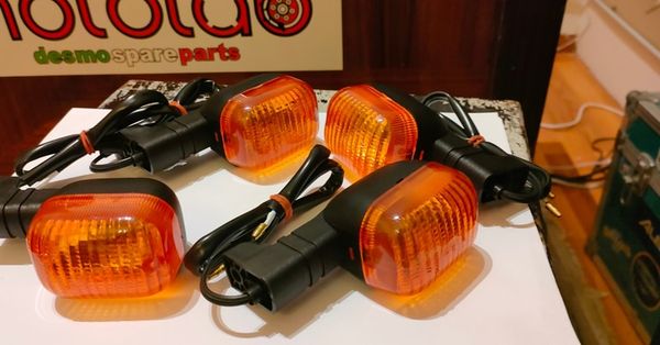 Indicatori direzione old style x  Ducati Monster , Super Sport , SBK ECC.