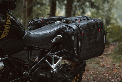 SysBag WP L con piastra di adattamento per DUCATI DESERT X 950 MULTISTRADA V2 950 V4 1200 950 1200 1260 MONSTER 821 1200