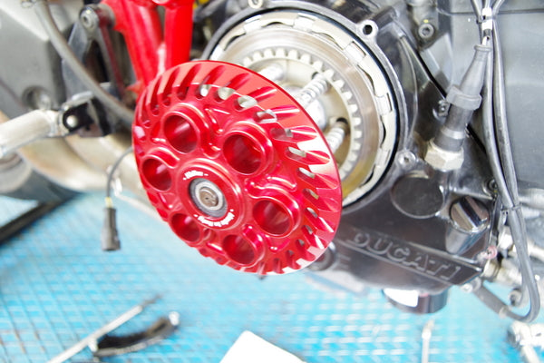 KIT TRASFORMAZIONE FRIZIONE DA BAGNO D'OLIO A FRIZIONE ANTISALTELLAMENTO A SECCO PER DUCATI 848