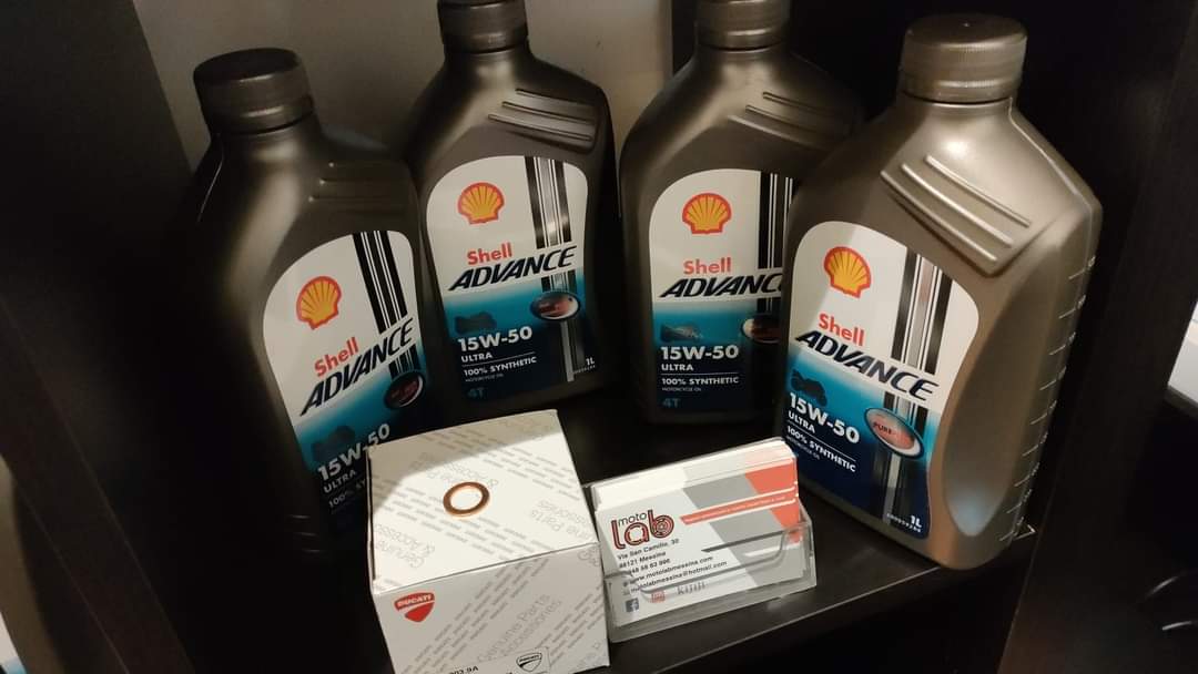 TAGLIANDO OLIO E FILTRO ORIGINALE PER DUCATI